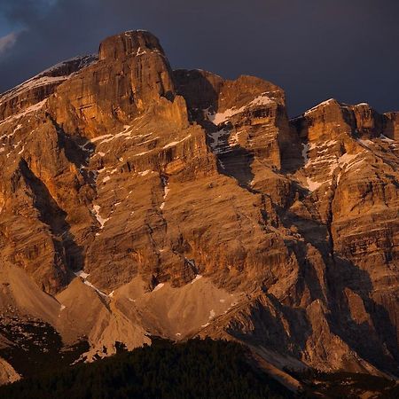 فندق Ciasa Montanara لا فيلا المظهر الخارجي الصورة