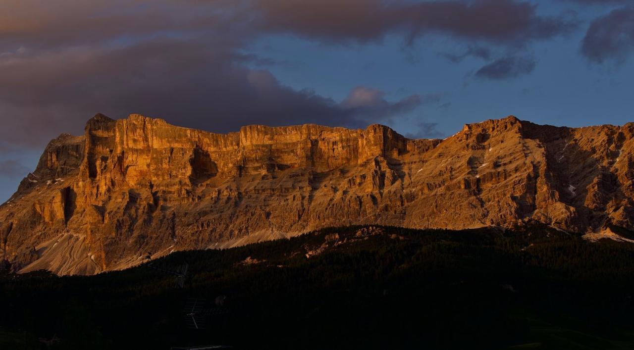 فندق Ciasa Montanara لا فيلا المظهر الخارجي الصورة